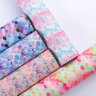 0.5mm Glitter PU レザー ブラッシュされた 人魚メイド 魚のスケール PU 人工レザー