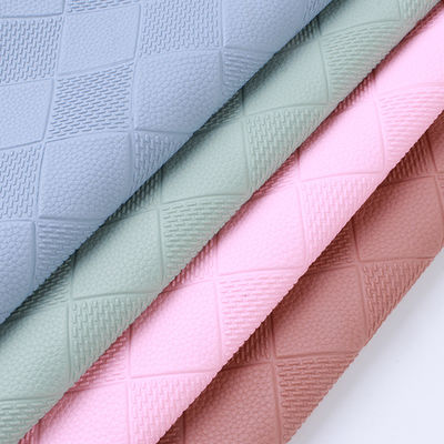 1.1mm カー床マット 革 ダイヤモンド 彫刻されたPVC床革