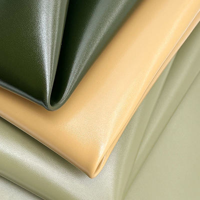 1.8mm 厚いPVC合成偽革 彫刻された針点質感 伸縮 防水 バッグ用 テーブルマット 装飾 ベルトソファ