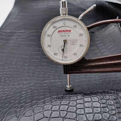 PVCクロコダイルグレイン合成皮革ウォレットケースシューズノートブックレザーファブリック