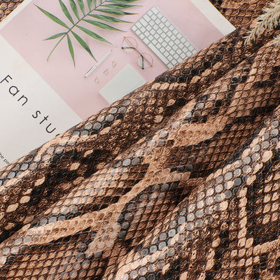 0.8mm厚PU合成皮革、幅137cm、バッグ、靴、家具用24色サンプル