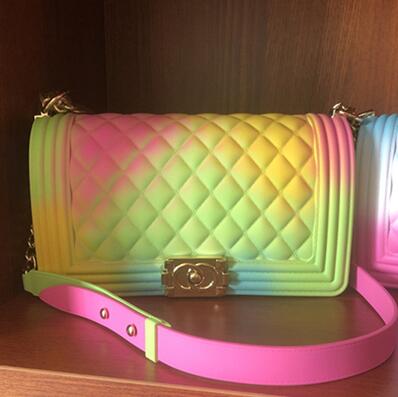 PUレインボーレタープリントマガジンデザイン合成皮革防水フェイクレザー生地、荷物バッグ化粧品家具/ソファ用 13