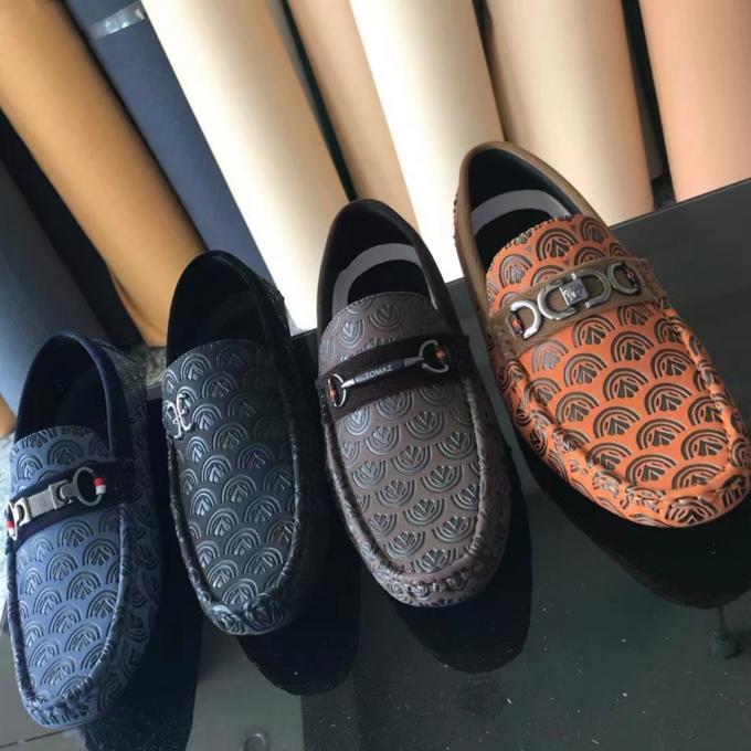 靴バッグテーブルマット用PUビニールファッションカラーチェンジエンボス合成皮革、フェイクレザー生地 21